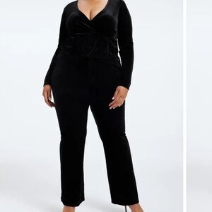 - Good American Velvet Trouser Pants NWT